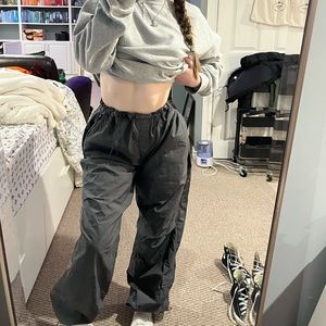 BNWT Grey Parachute Pants 🪂